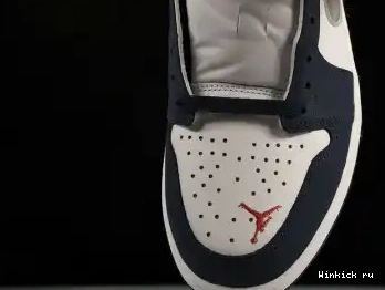 Navy Midnight Jordan SB Low 1 0626